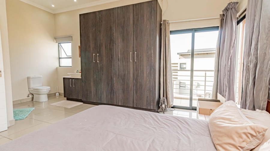 2 Bedroom Property for Sale in Redstone Private Country Estate North West